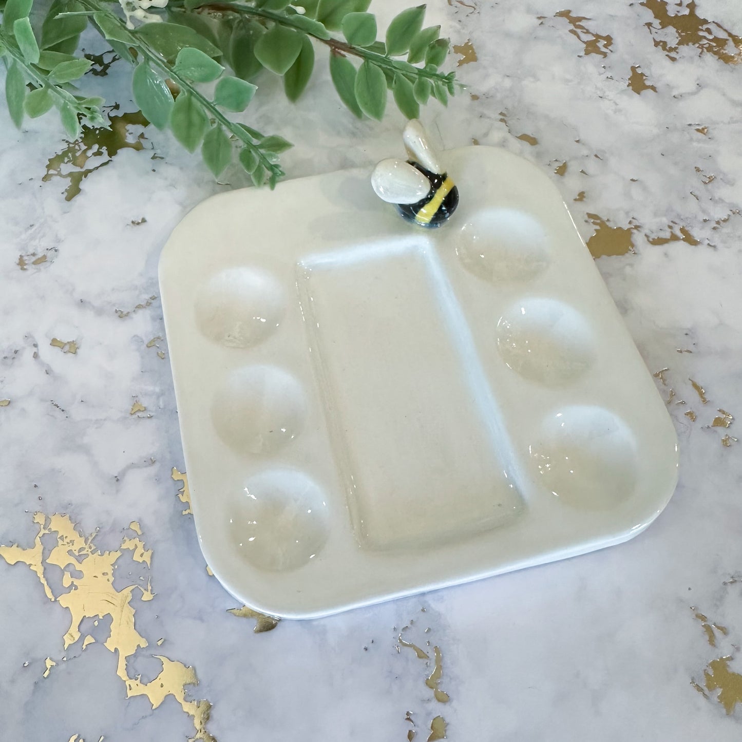 Paint Palette w/ Bee Brush Holder