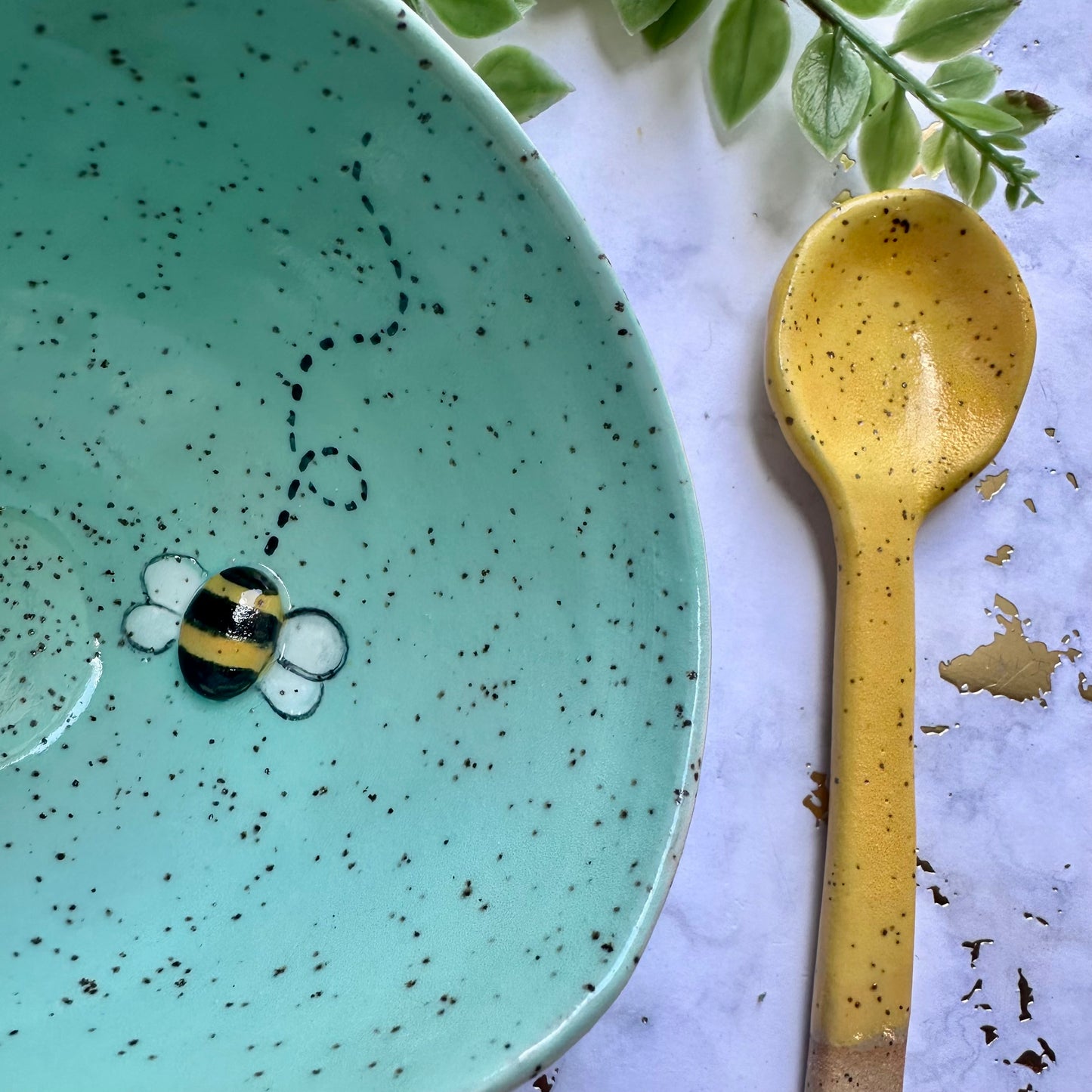 Bumble Bee Ice Cream Cup